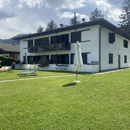 Fronte LagoResidencegarden, Moderno Appartamento Calceranica al Lago Eksteriør bilde